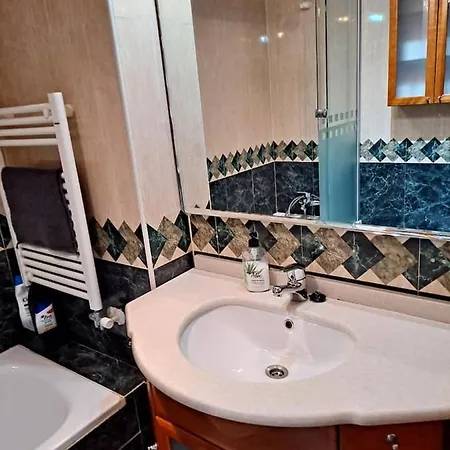 アパート 4agostoplace *